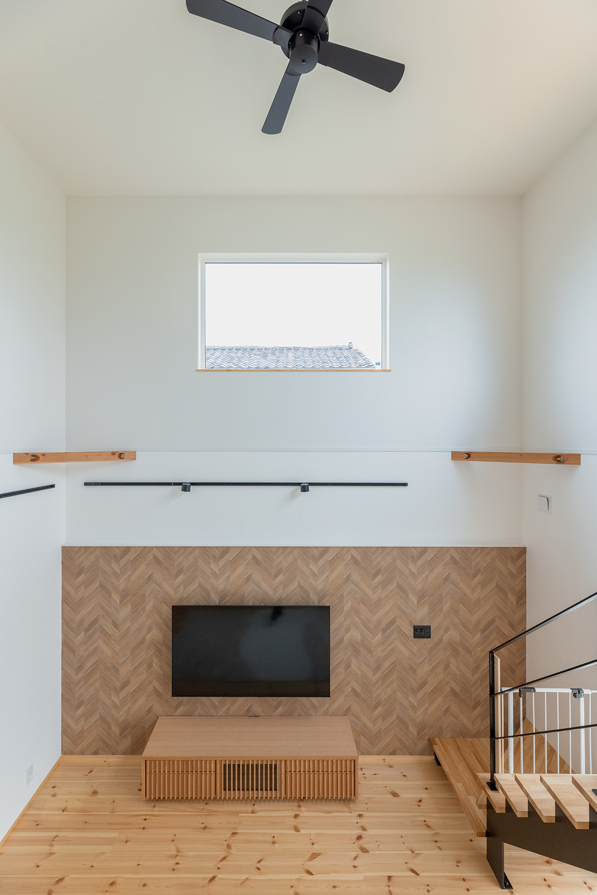 吹き抜けリビング